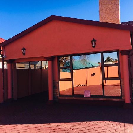 Forever Comfy Bed Bed and Breakfast Vanderbijlpark Exterior foto