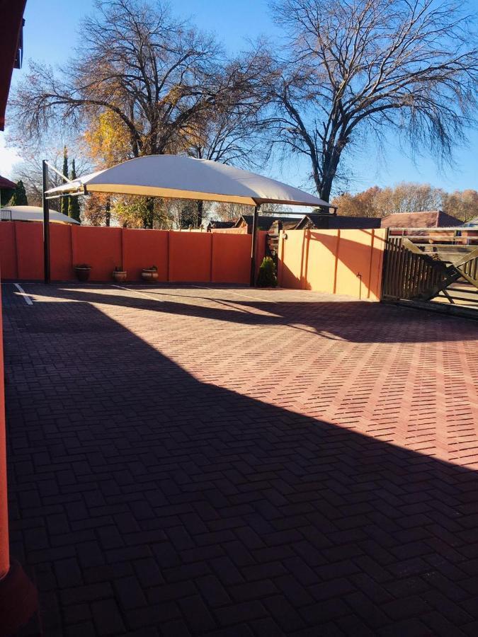 Forever Comfy Bed Bed and Breakfast Vanderbijlpark Exterior foto
